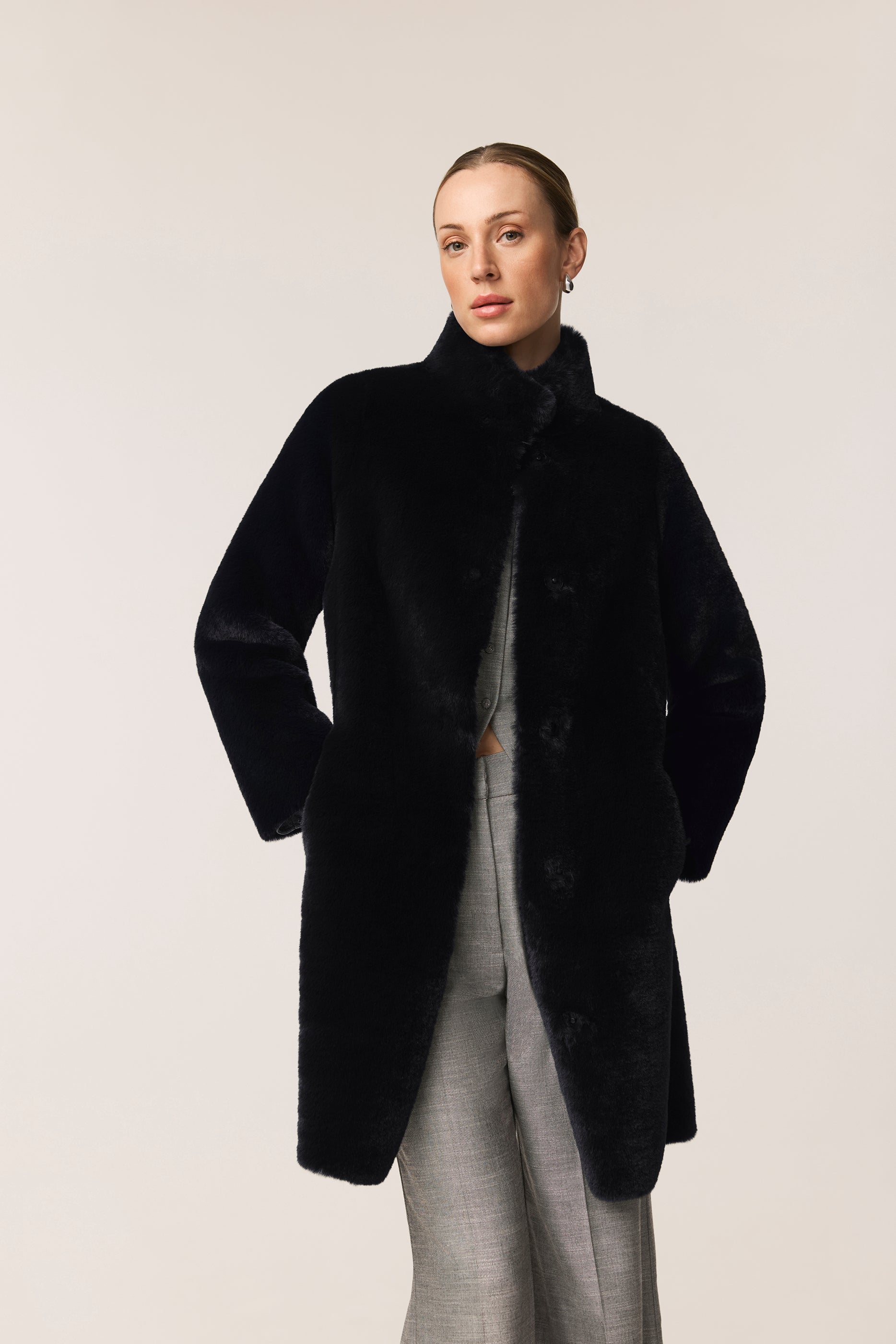 Jackie Faux Fur Shearling Coat Black – Issy London